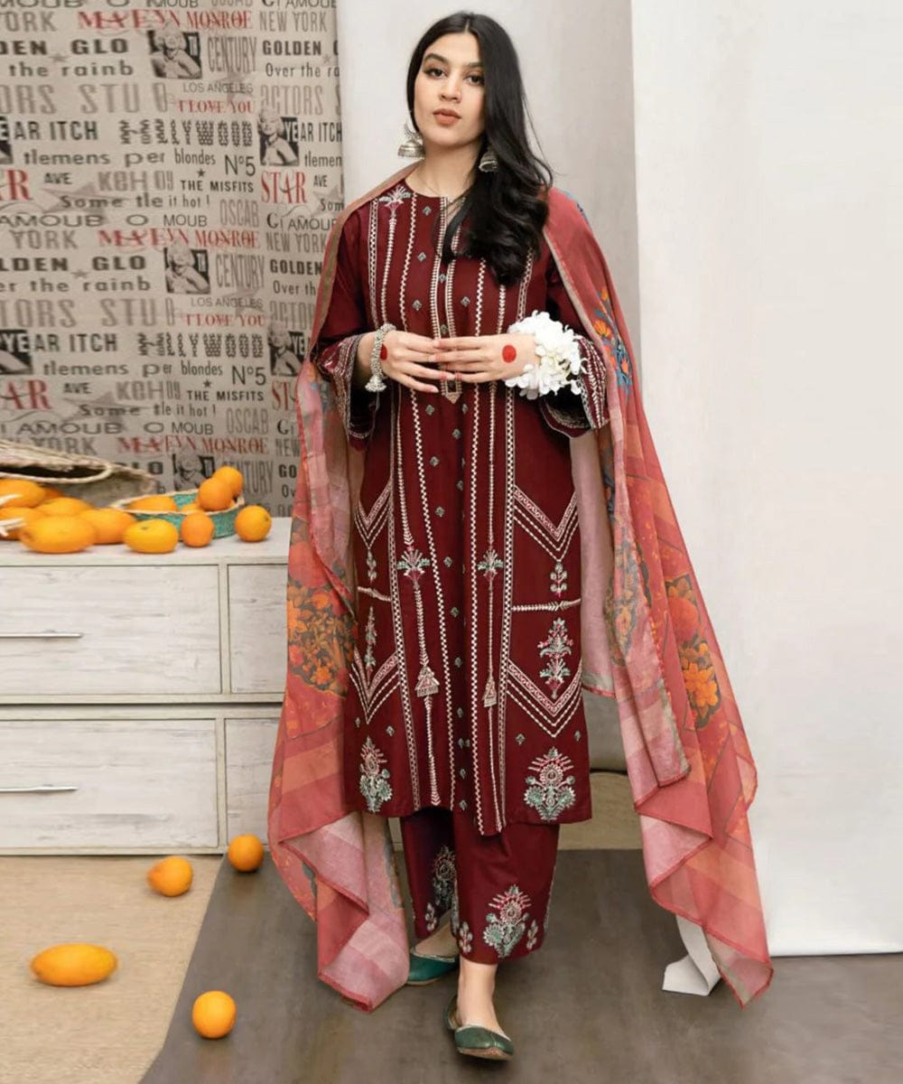 Urge pure lawn 3PC embroidered Unstitched