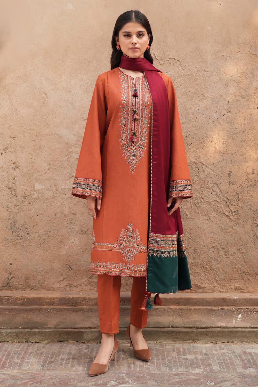 Jazmine lawn 3PC Embroidered Unstitched